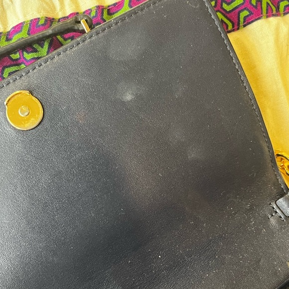 TORY BURCH Patent Leather Wallet On Chain Black - Picture 8 of 9